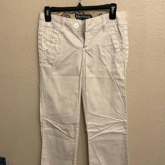 Freestyle Revolution Juniors Women White Straight Leg Pants Jeans Size 3 - Picture 1 of 4